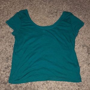 Short sleeve crop top